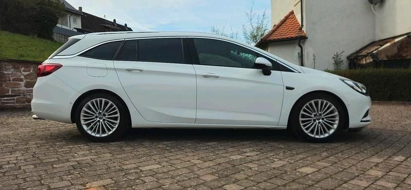 Gebraucht Opel Astra 200 PS (147 kW) 2018 Weiß Kombi