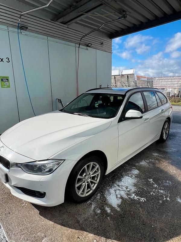 Gebraucht BMW 320 184 PS (135 kW) 2014 Weiß Kombi