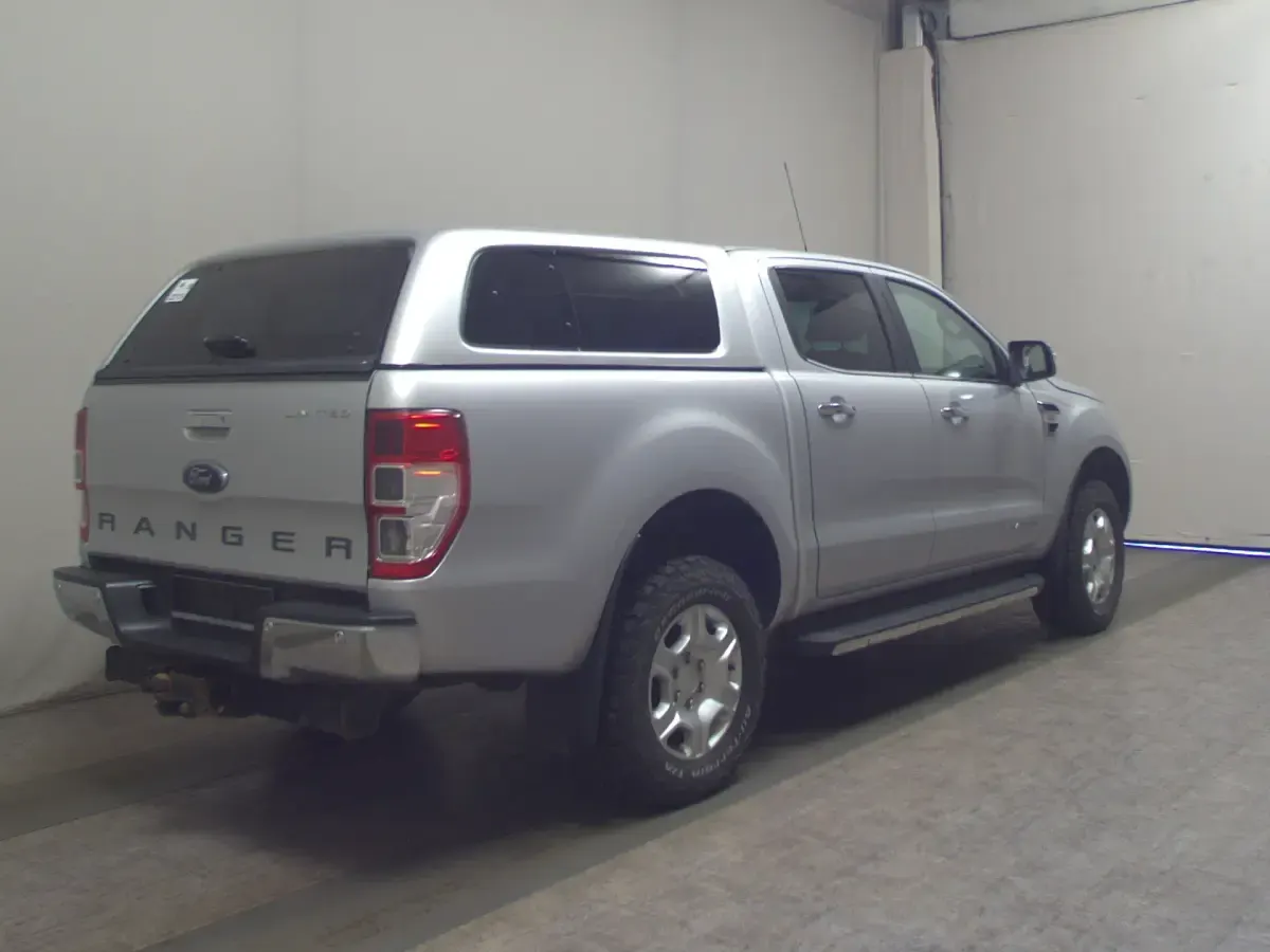 Gebraucht Ford Ranger Limited 160 PS (117 kW) 2019 Silber Pickup