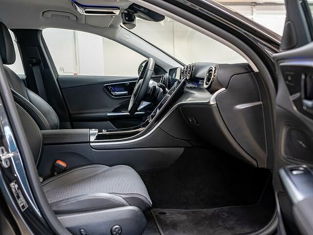 Gebraucht Mercedes C180 Advanced 170 PS (125 kW) 2023 Grau / graphitgrau Kombi