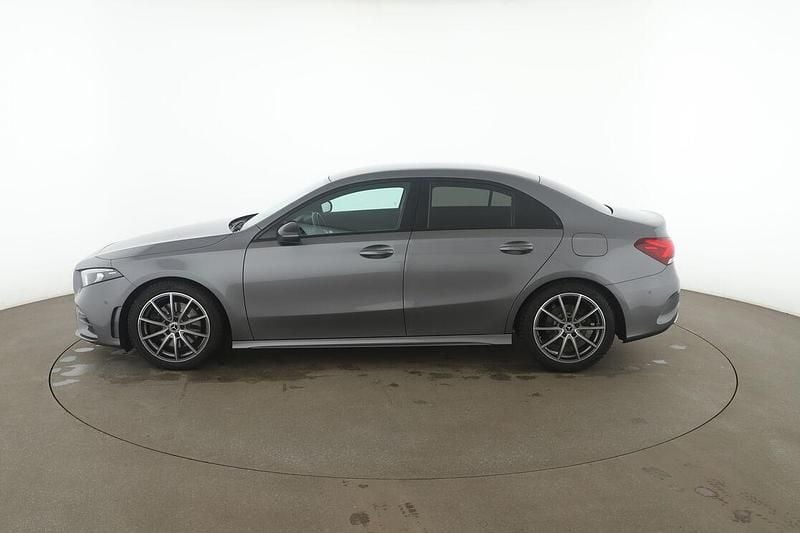 Gebraucht Mercedes A250 AMG line 224 PS (164 kW) 2021 Grau Limousine