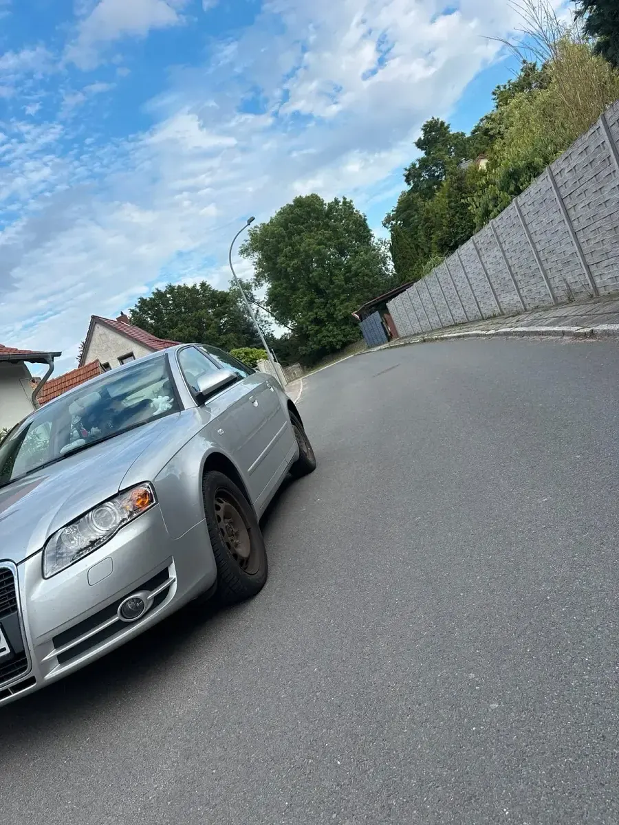 Gebraucht Audi A4 Sport 131 PS (96 kW) 2006 Silber Limousine
