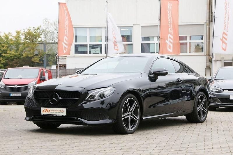Schwarz Gebraucht 2019 Mercedes E200 | 31.900 € (Fairer Preis) - Bild 1/4