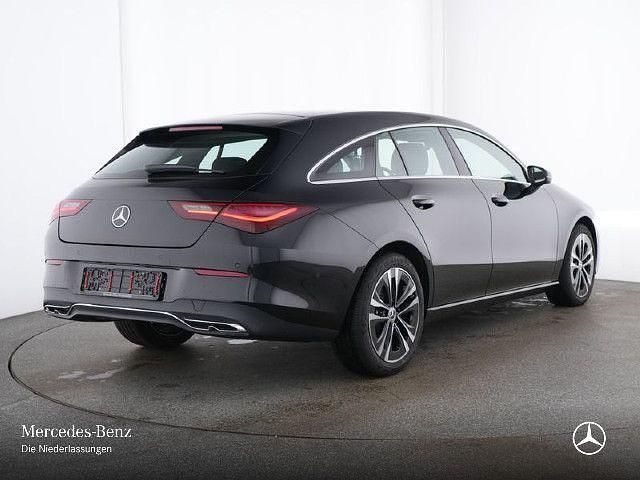 Schwarz Gebraucht 2024 Mercedes CLA180 Shooting Brake Kombi | 27.390 € (Superpreis) - Bild 1/4