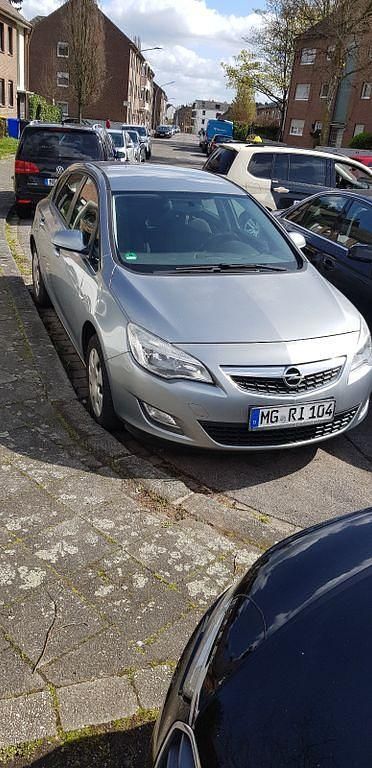 Gebraucht Opel Astra 87 PS (63 kW) 2011 Grau Limousine