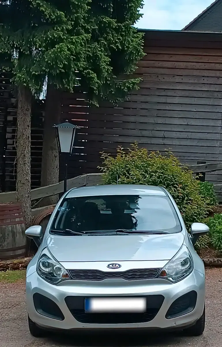 Gebraucht Kia Rio 86 PS (63 kW) 2011 Kleinwagen