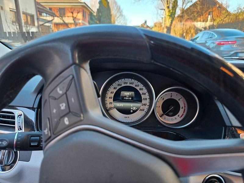 Gebraucht Mercedes E250 Avantgarde 204 PS (150 kW) 2013 Silber Kombi