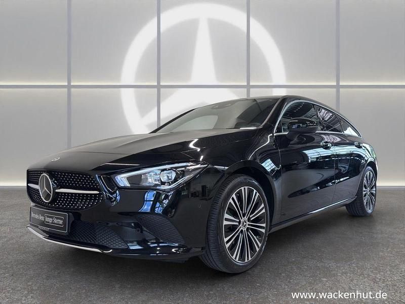 Schwarz Gebraucht 2022 Mercedes CLA200 Shooting Brake Progressive Kombi | 27.489 € (Guter Preis) - Bild 1/4
