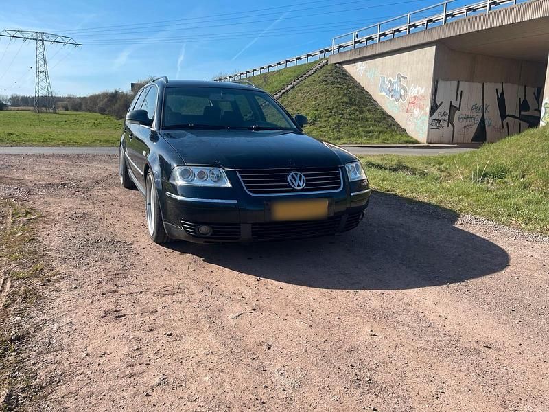 Gebraucht VW Passat Highline 131 PS (96 kW) 2002 Blau Kombi