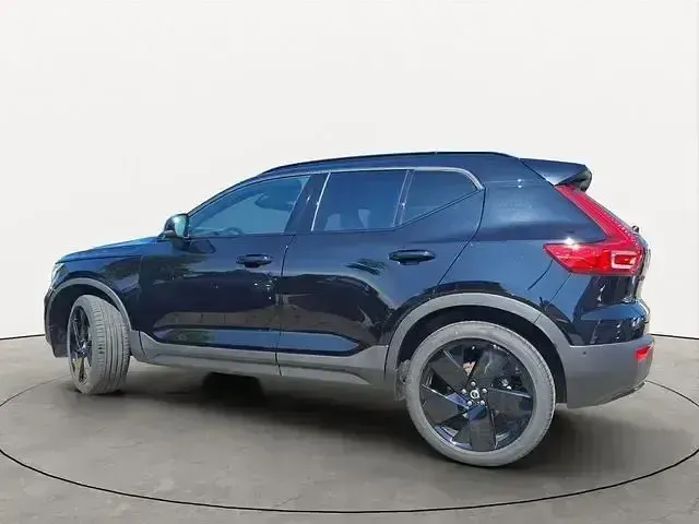 Gebraucht Volvo XC40 Plus 163 PS (119 kW) 2025 Schwarz SUV