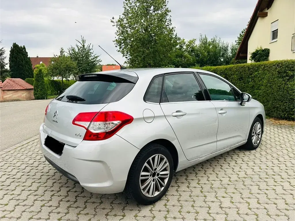 Gebraucht Citroën C4 Exclusive 111 PS (81 kW) 2011 Silber Limousine