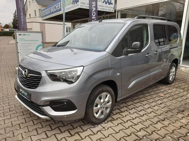 Tiefquarz silber metallic Gebraucht 2022 Opel Combo Life XL Ultimate Van / Kleinbus | 29.950 € (Teuer) - Bild 1/3