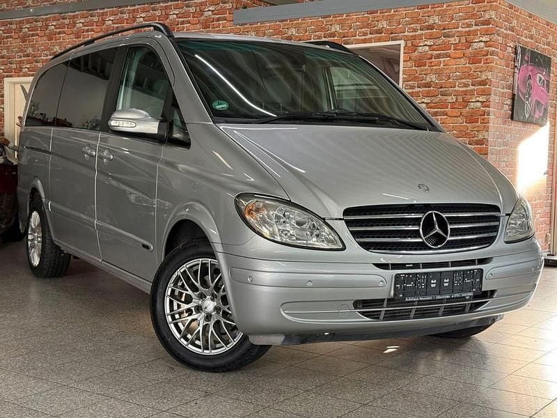 Silber Gebraucht 2007 Mercedes Viano Van / Kleinbus | 9.999 € (Guter Preis) - Bild 1/4