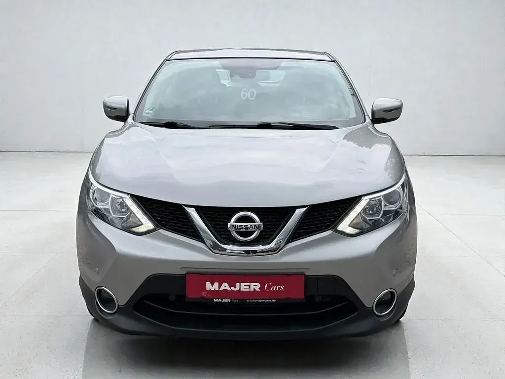 Gebraucht Nissan Qashqai Acenta 116 PS (85 kW) 2017 Silber SUV