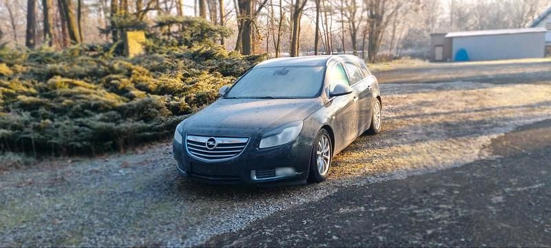 Gebraucht Opel Insignia 220 PS (161 kW) 2009 Schwarz Kombi