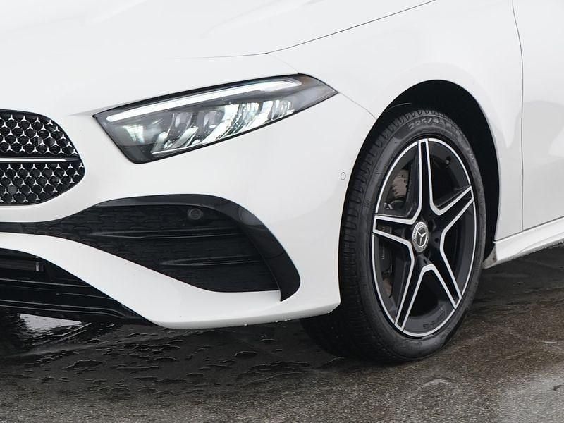 Gebraucht Mercedes A250 Advanced Plus 163 PS (119 kW) 2024 Weiß Limousine