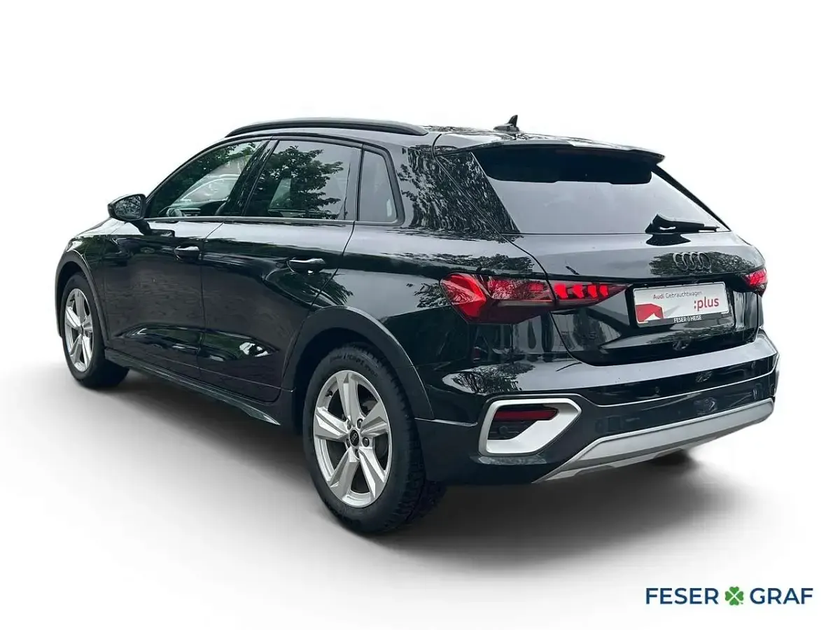 Używany Audi A3 Ambiente 204 KM (150 kW) 2025 Czarny Kombi