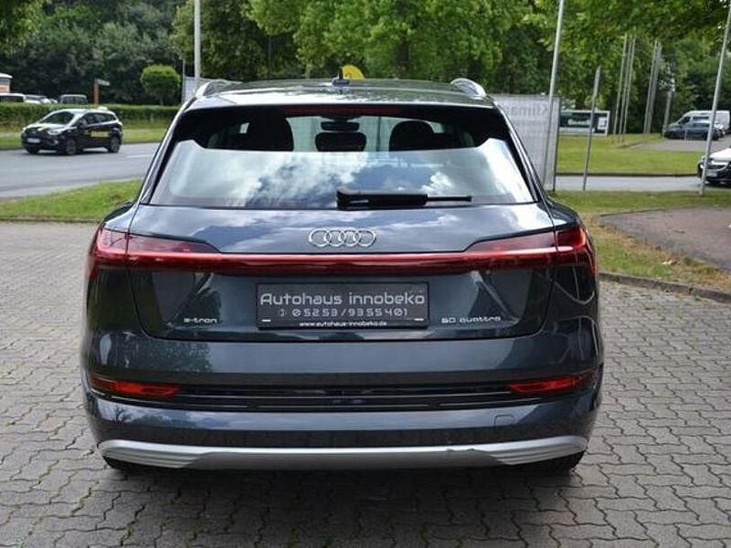 Gebraucht Audi e-tron Advanced 230 kW (313 PS) 2019 Manhattan gray metallic SUV