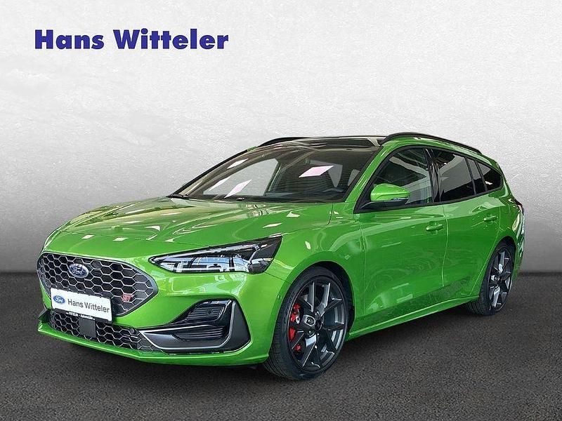Neu Ford Focus ST 280 PS (205 kW) 2025 Grün Limousine