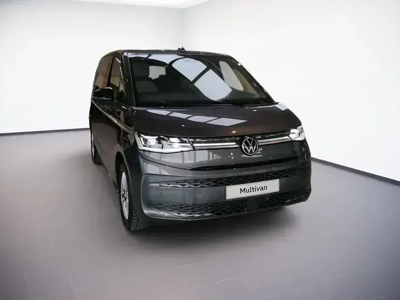 Gebraucht VW Multivan Style 150 PS (110 kW) 2026 Grau Van / Kleinbus