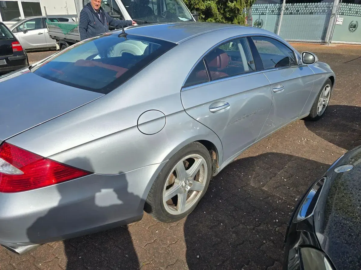 Gebraucht Mercedes CLS350 272 PS (200 kW) 2007 Silber Limousine