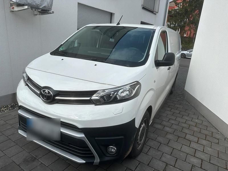 Gebraucht Toyota Proace 150 PS (110 kW) 2021 Weiß Van / Kleinbus
