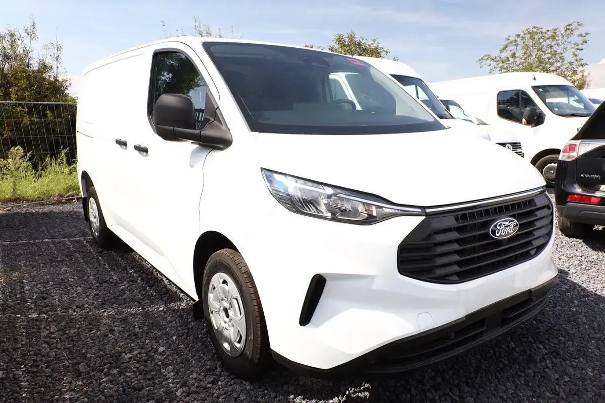 Ny Ford Transit Custom Trend 150 HK (110 kW) 2025 Hvid Van