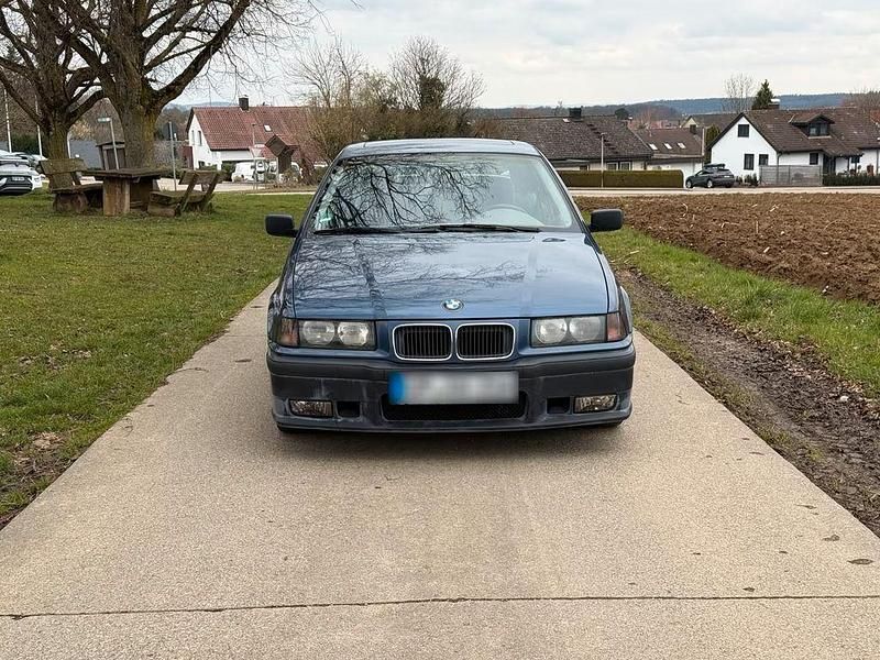 Gebraucht BMW 316 M Sport 102 PS (75 kW) 1995 Blau Coupé