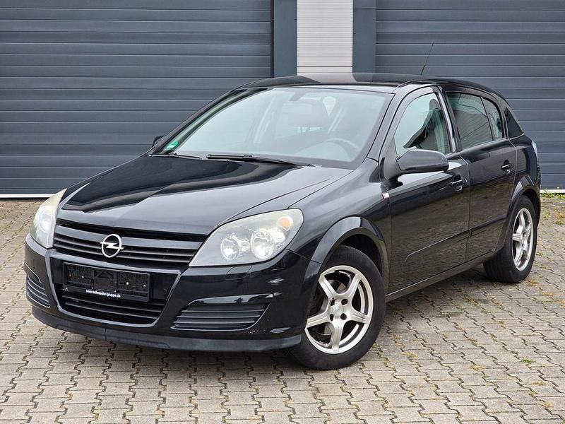 Schwarz Gebraucht 2005 Opel Astra Limousine | 700 € (Guter Preis) - Bild 1/4