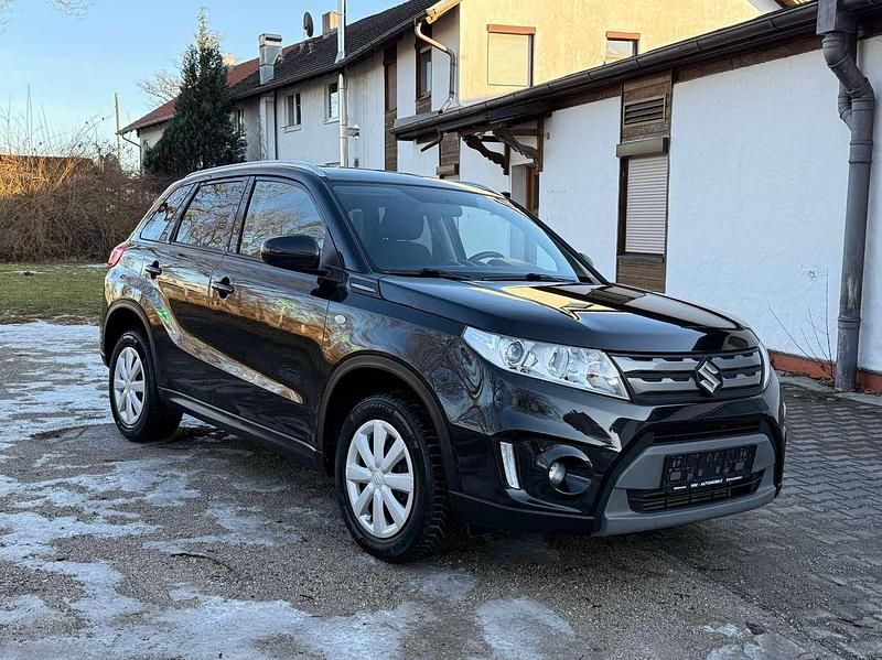 Schwarz Gebraucht 2017 Suzuki Vitara Comfort SUV | 11.800 € (Superpreis) - Bild 1/4