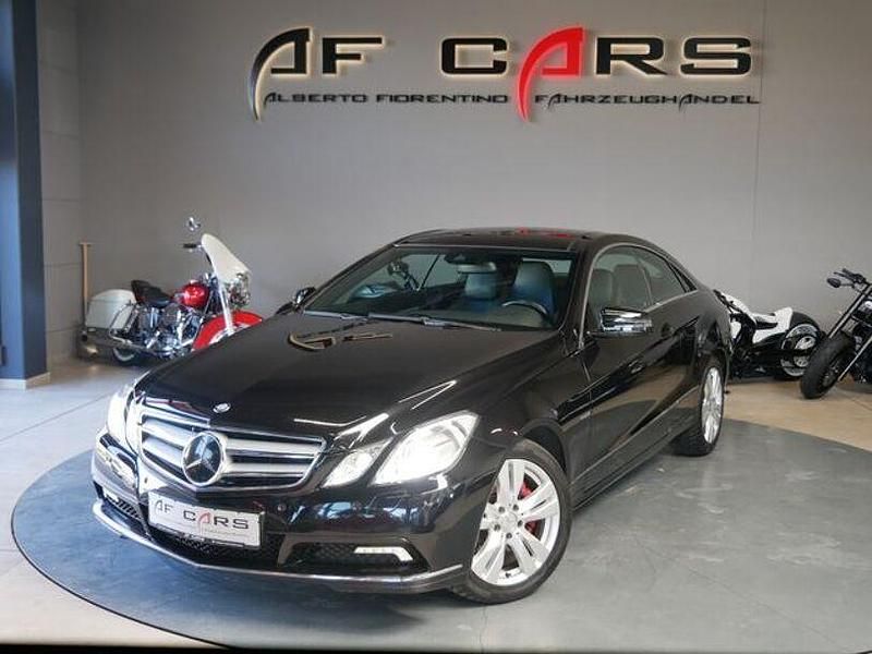 Gebraucht Mercedes E350 Avantgarde 231 PS (169 kW) 2010 Obsidianschwarz  metalliclack Coupé