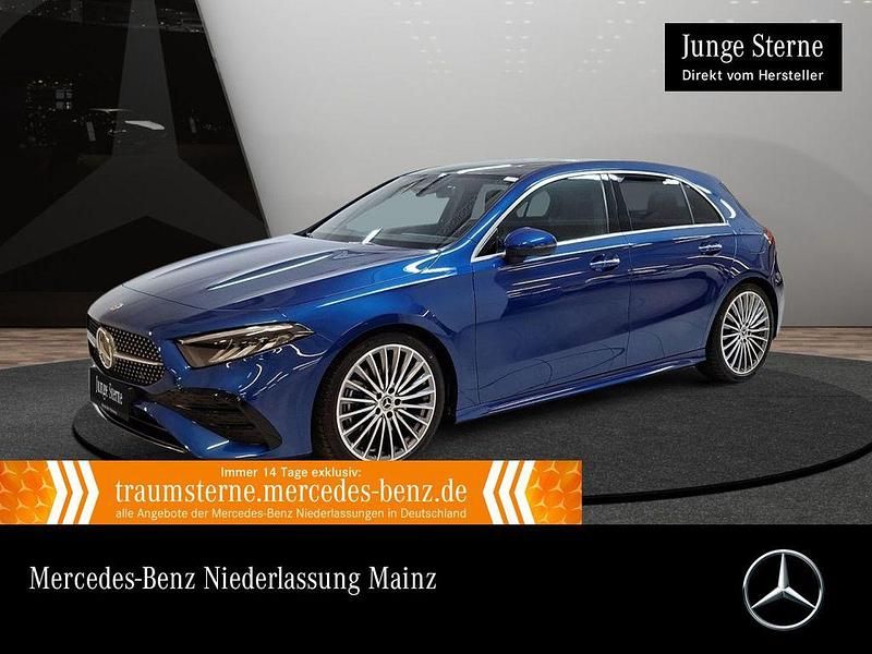 Blau Gebraucht 2024 Mercedes A220 AMG Limousine | 36.890 € (Fairer Preis) - Bild 1/3