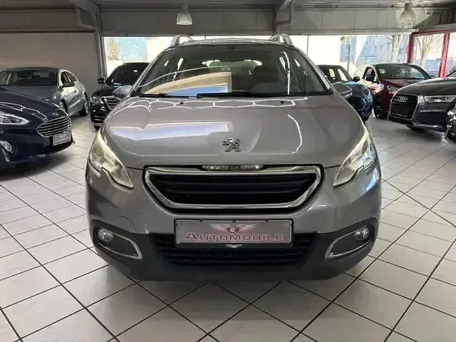 Gebraucht Peugeot 2008 Active 99 PS (72 kW) 2014 Grau SUV