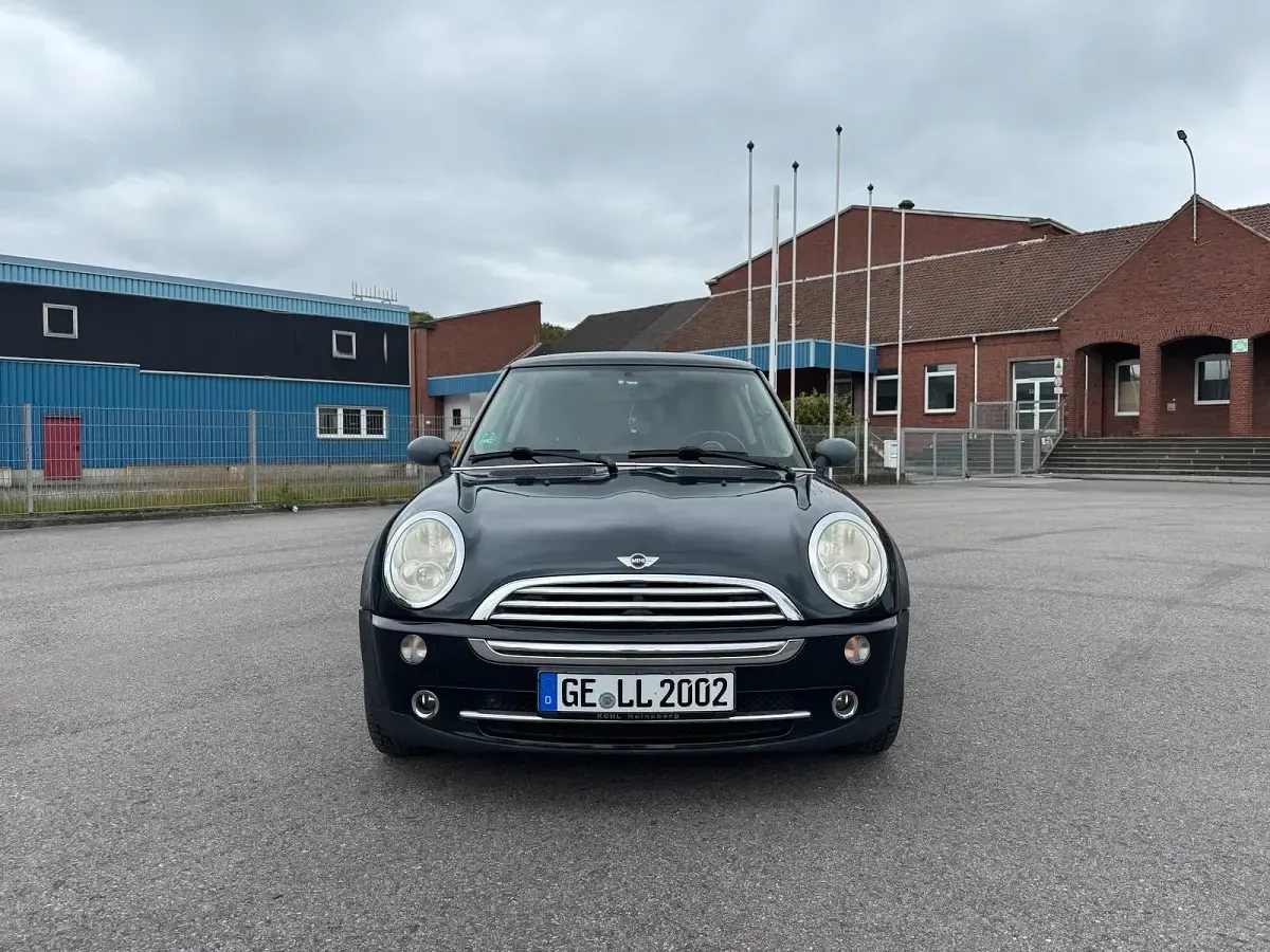 Gebraucht Mini Cooper 95 PS (69 kW) 2004 Schwarz Kleinwagen