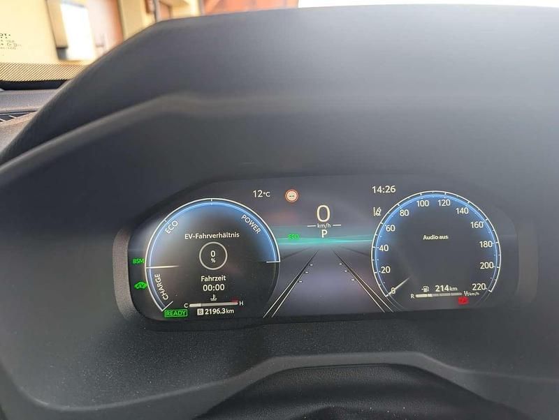 Gebraucht Toyota RAV4 Hybrid Team 178 PS (130 kW) 2023 Grau SUV