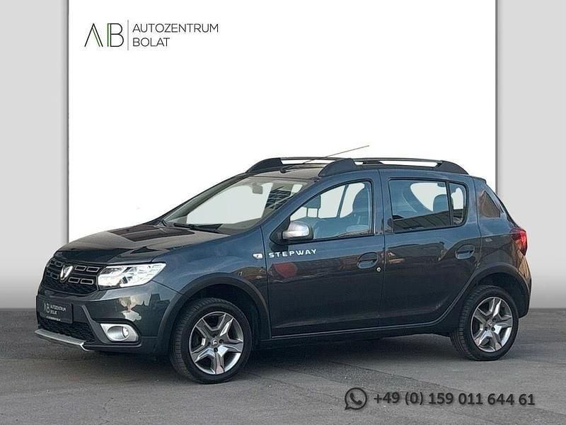 Gebraucht Dacia Sandero Stepway 73 PS (53 kW) 2019 Grau Limousine