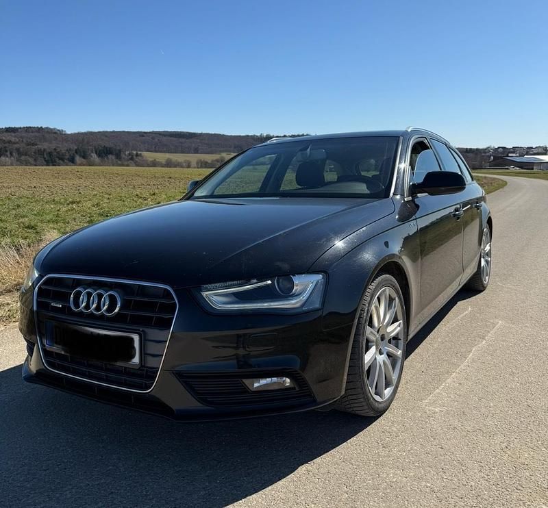 Gebraucht Audi A4 Ambiente 245 PS (180 kW) 2014 Schwarz Kombi