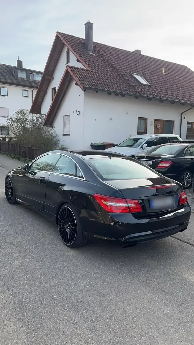 Usata Mercedes E250 204 CV (150 kW) 2009 Nero Coupé