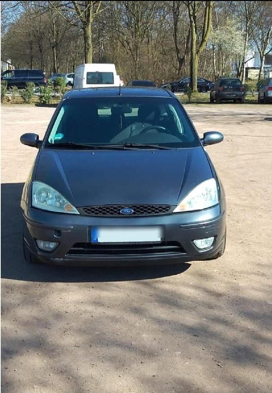 Grau Gebraucht 2005 Ford Focus Viva X Limousine | 1.250 € (Guter Preis) - Bild 1/4