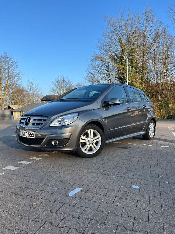 Gebraucht Mercedes B170 116 PS (85 kW) 2008 Schwarz Van / Kleinbus