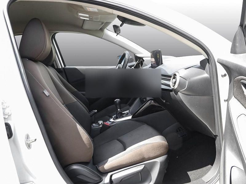 Gebraucht Mazda 2 75 PS (55 kW) 2023 Weiß Kleinwagen