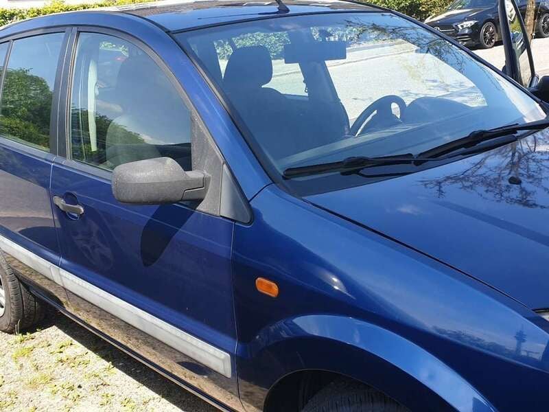 Blau Gebraucht 2006 Ford Fusion Ambiente Kleinwagen | 1.450 € (Fairer Preis) - Bild 1/4