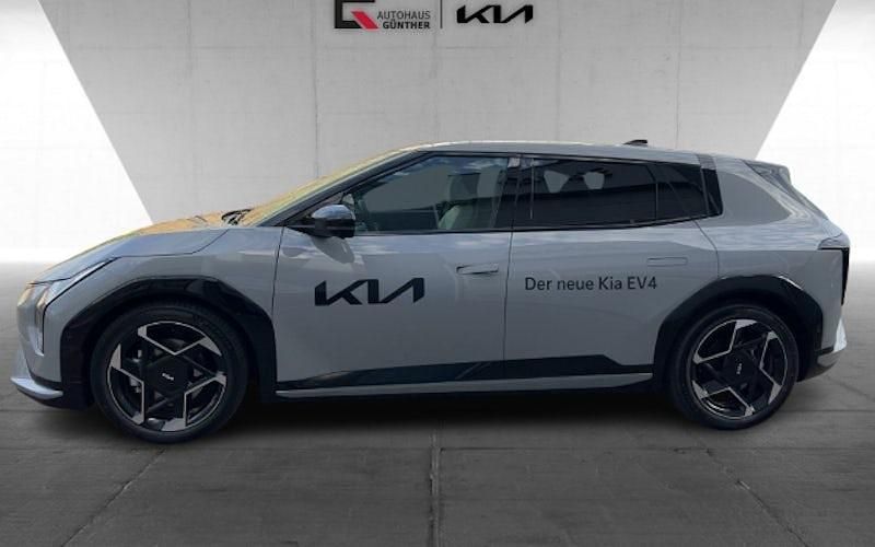 Gebraucht Kia EV4 Comfort 150 kW (204 PS) 2025 Waf) wolfgrau metallic (grau Kleinwagen