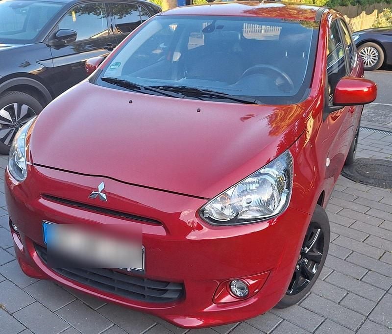 Rot Gebraucht 2016 Mitsubishi Space Star Diamant Edition Kleinwagen | 6.400 € (Superpreis) - Bild 1/4