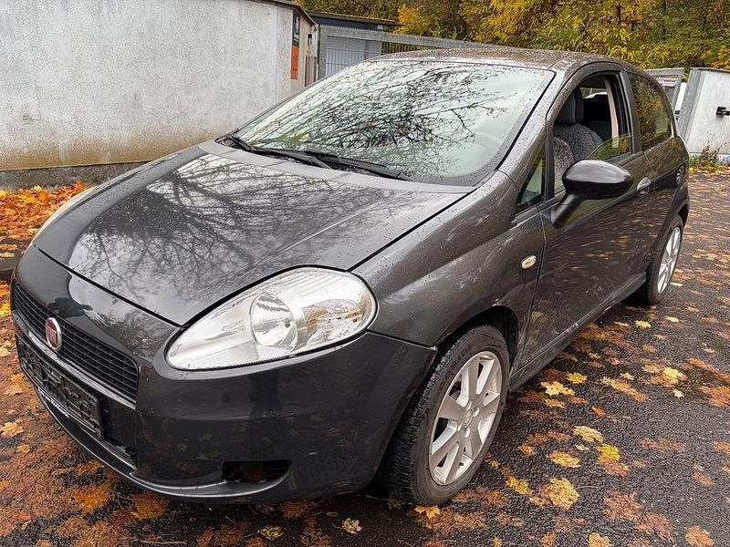 Grau Gebraucht 2008 Fiat Grande Punto Dynamic Kleinwagen | 1.990 € (Fairer Preis) - Bild 1/4