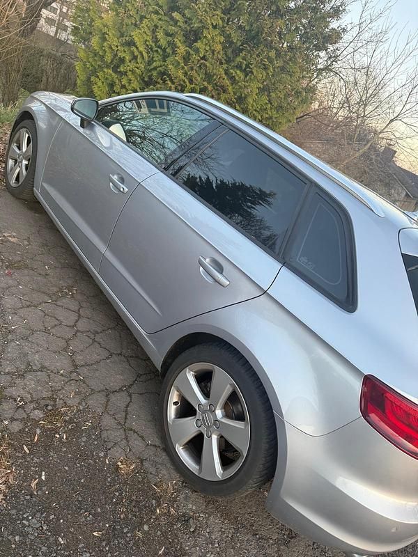 Gebraucht Audi A3 Sportback 184 PS (135 kW) 2015 Silber Kleinwagen