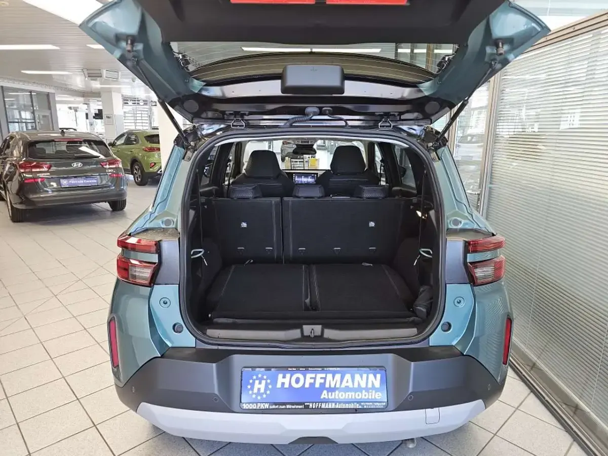 Neu Opel Frontera 145 PS (106 kW) 2026 Grün SUV