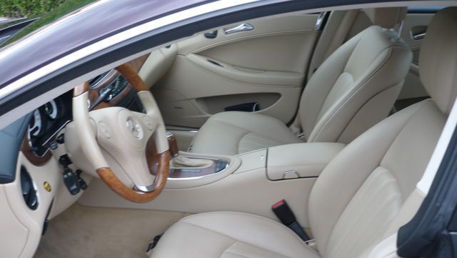 Gebraucht Mercedes CLS320 204 PS (150 kW) 2008 Blau metallic Limousine