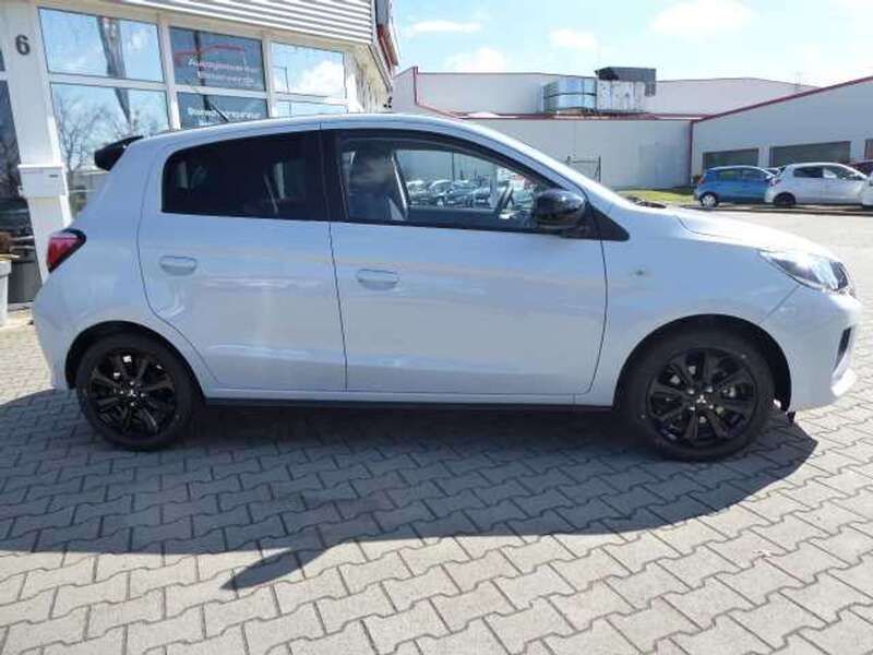 Gebraucht Mitsubishi Space Star Select+ 71 PS (52 kW) 2024 Titanweiß/pianoschwarz Limousine