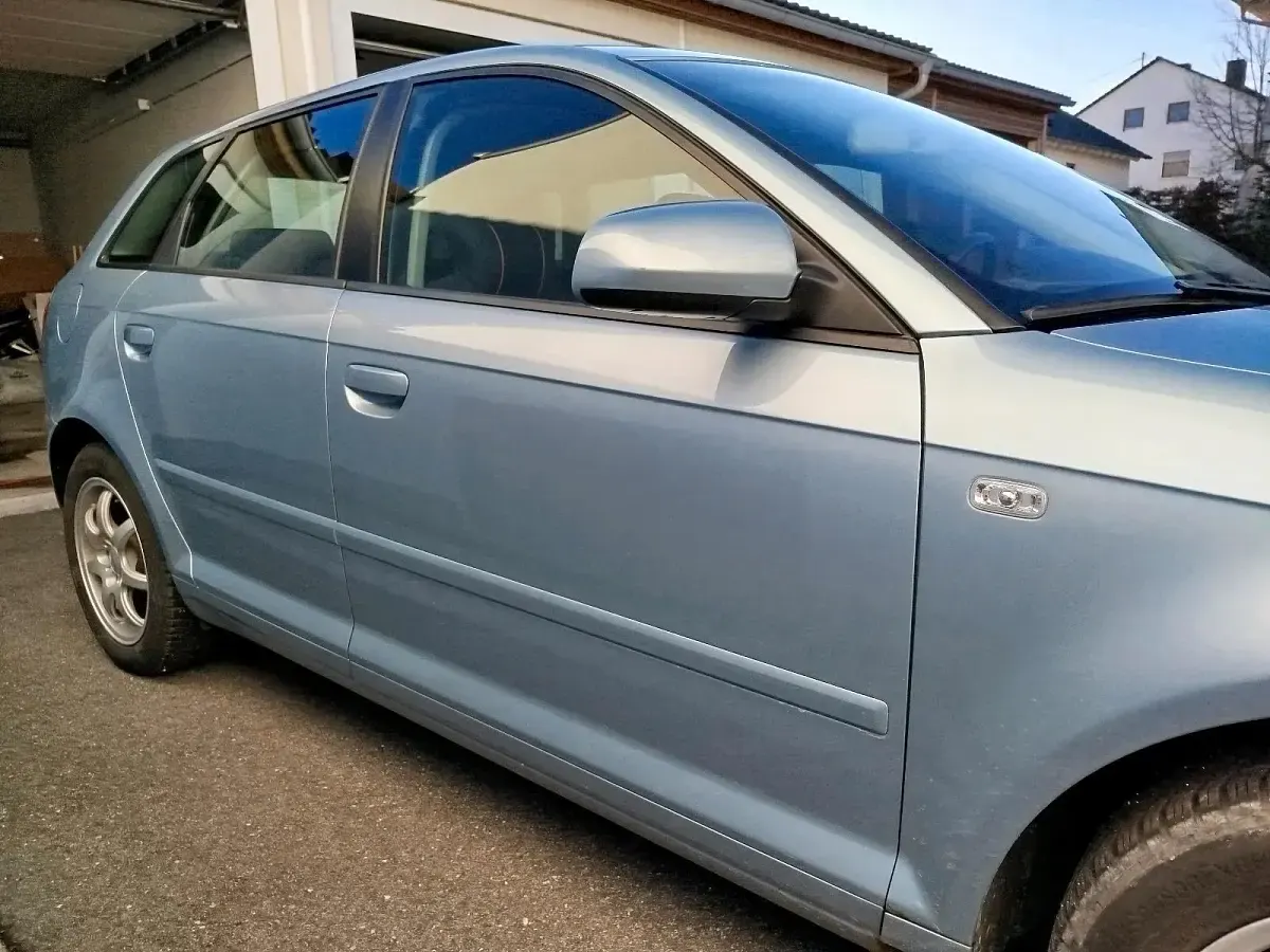Second-hand Audi A3 102 CP (75 kW) 2004 Albastru Hatchback